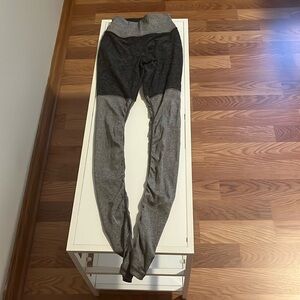 Alo goddess yoga leggings xs